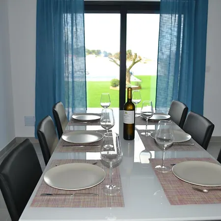 Neue Moderne Mit Privatem Pool Holiday home *